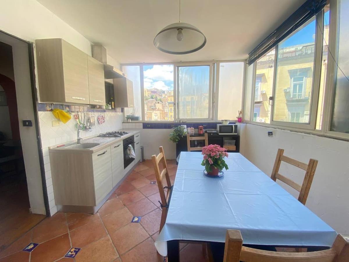 Bnb Medina Неаполь Экстерьер фото