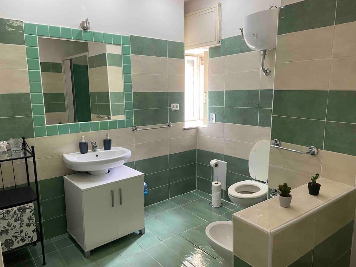 Bnb Medina Неаполь Экстерьер фото