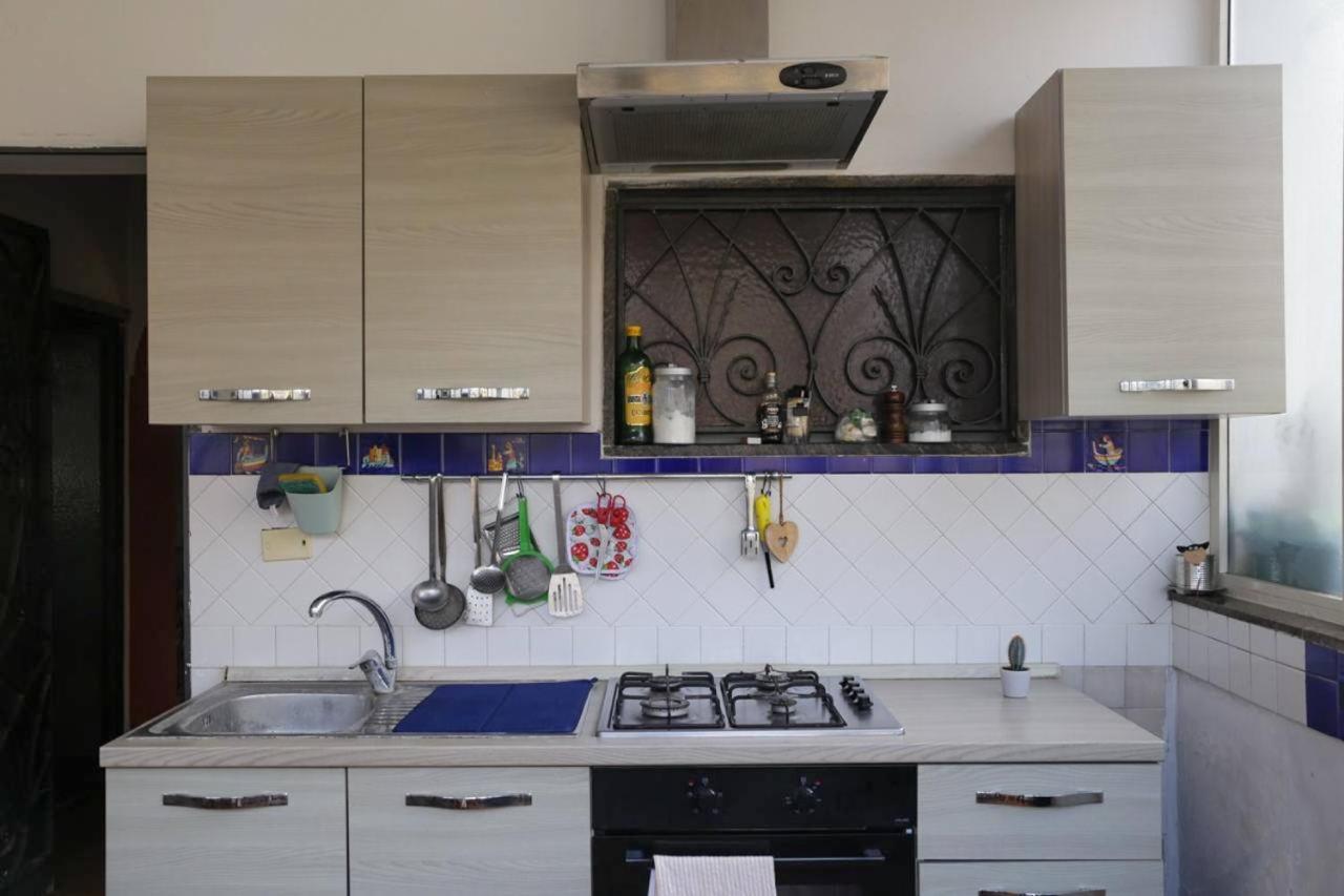 Bnb Medina Неаполь Экстерьер фото